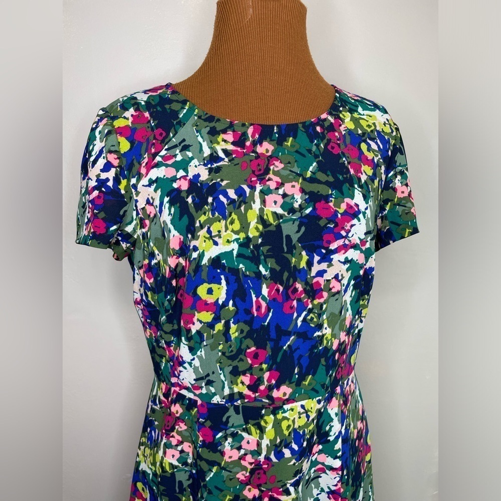 J. Crew Printed Flutter Dress Short Sleeve Size 6 - Picture 2 of 9